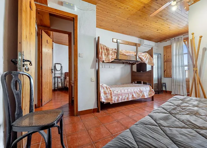 Country house Torres Masdenverge
